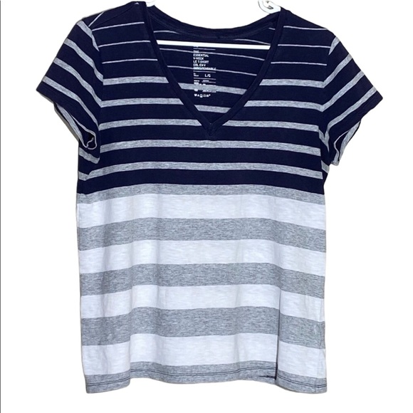 GAP Tops - Gap essential v-neck striped t-shirt sz L